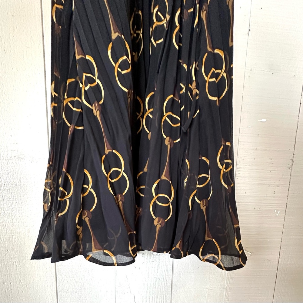 Banana Republic Black Pleated Sheath Dress w/Horsebit Design Small NWT - Picture 11 of 16